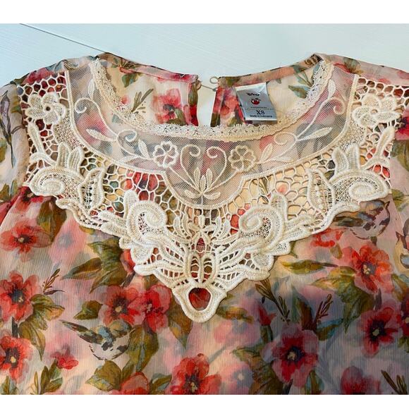 Disney Collection by LC Lauren Conrad Blouse Snow White Sz XS Floral Fairycore - Picture 5 of 9